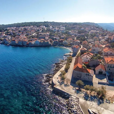 Vikendica Holiday Home Ducac Postira